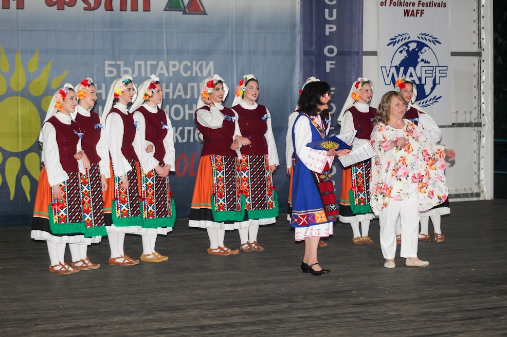 Представителен танцов състав „Хемус“ с отличия от престижни фестивали