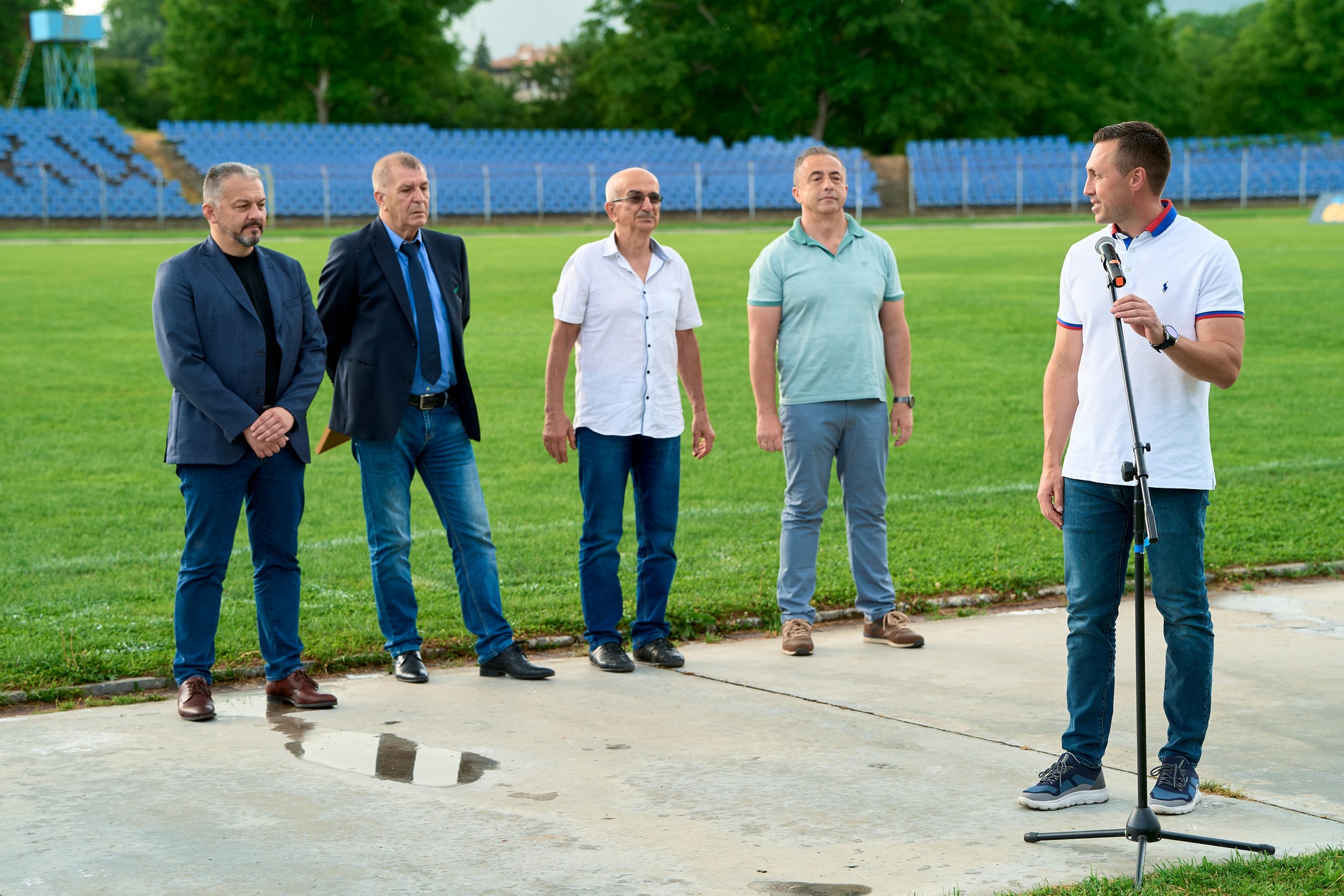 Севлиево отбеляза 10 години женски футбол