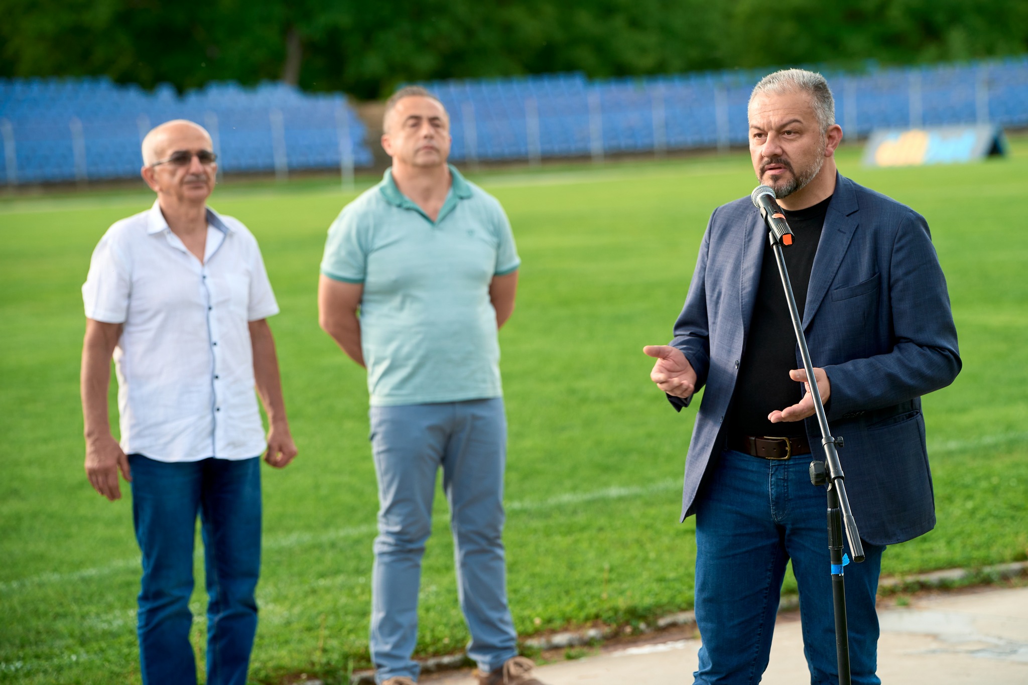 Севлиево отбеляза 10 години женски футбол