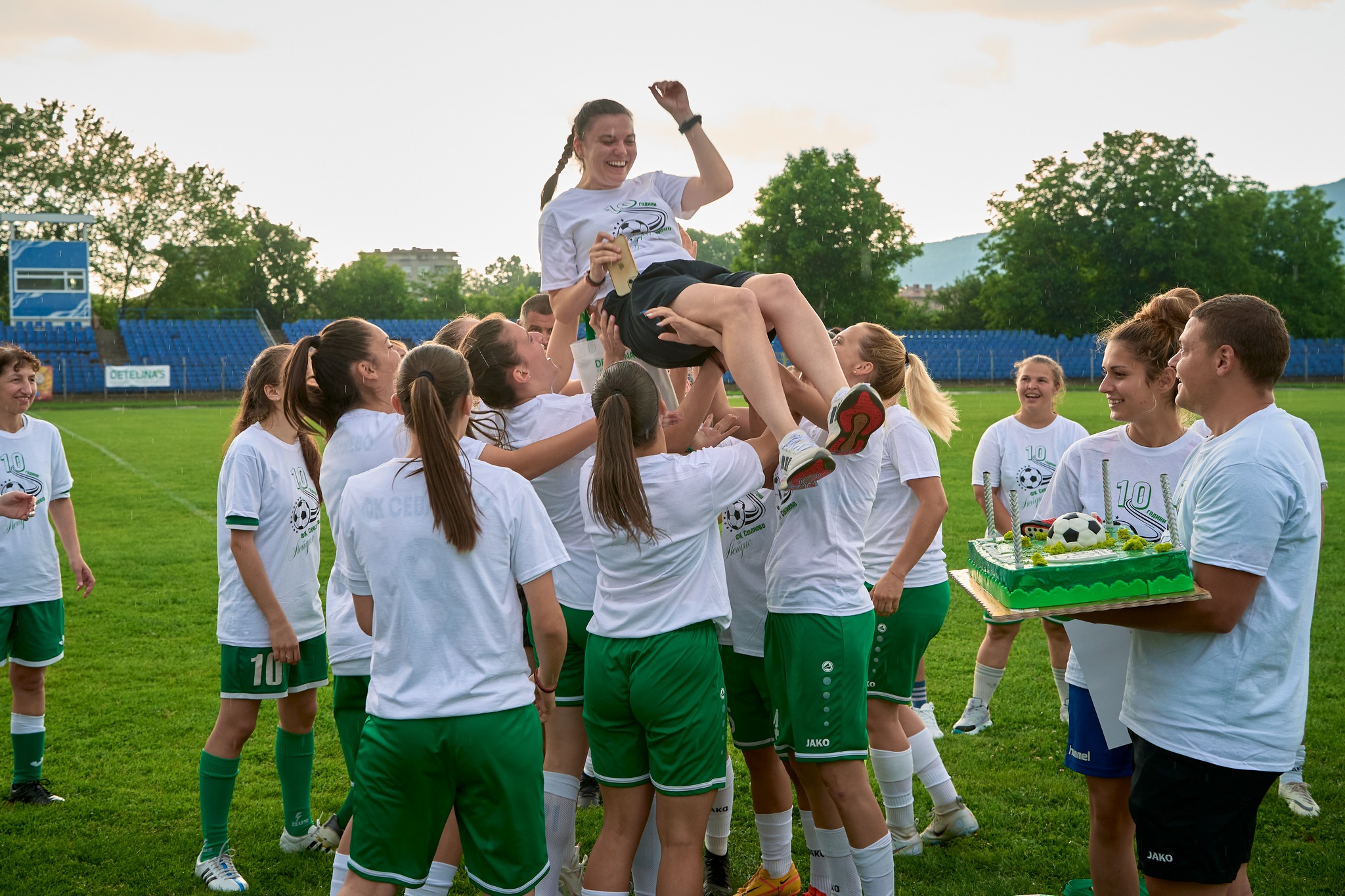 Севлиево отбеляза 10 години женски футбол