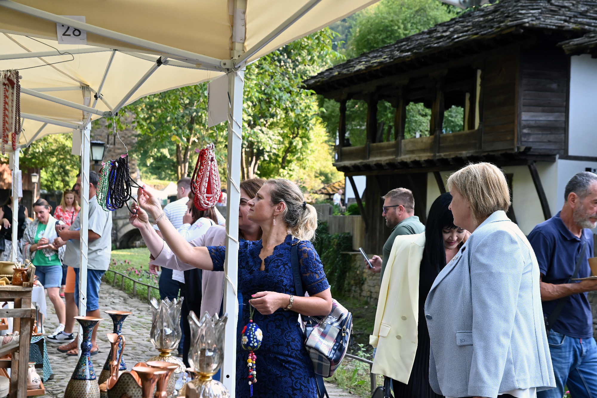 Международният панаир в музей „Етър“ съхранява и популяризира занаятите