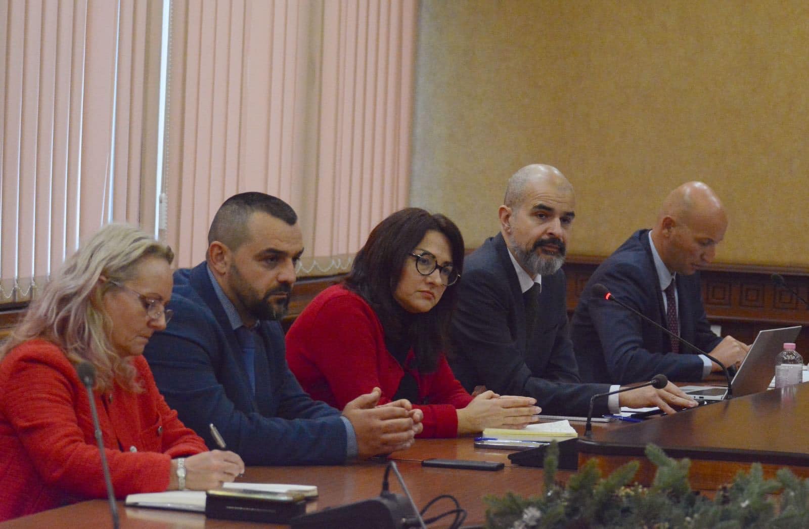 Благомир Коцев представи трима нови зам.-кметове