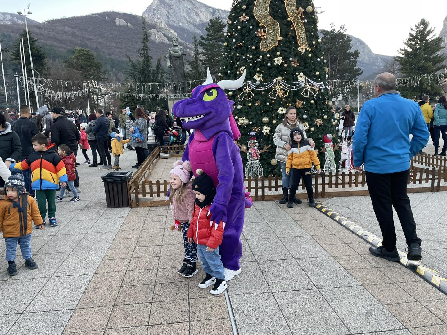 Да посрещнем Нова година заедно на пл. Хр.Ботев"