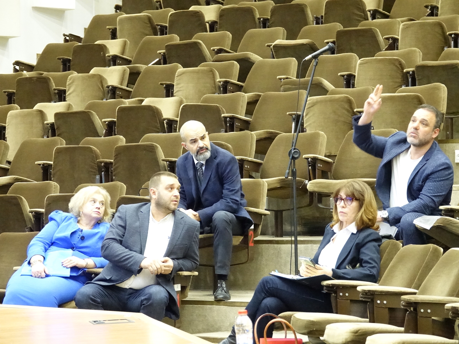 Варна иска от държавата терен за нова сграда на училище