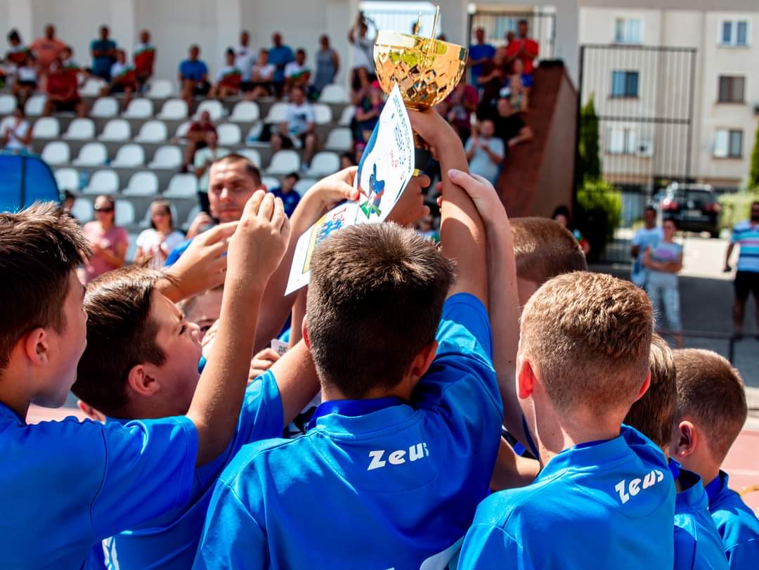 ФК Кюстендил, набор 2011 впечатли организатори, конкуренция и публика на детския футболен турнир в Хисаря