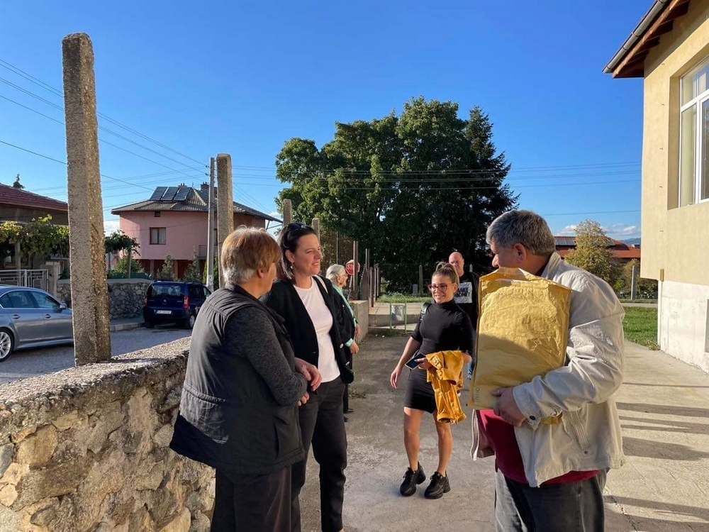 Михаела Крумова: Няма ги евтините дърва, обещани от Нинова, климатици се купуват със записване, цената на тока и газа е скочила 10 пъти