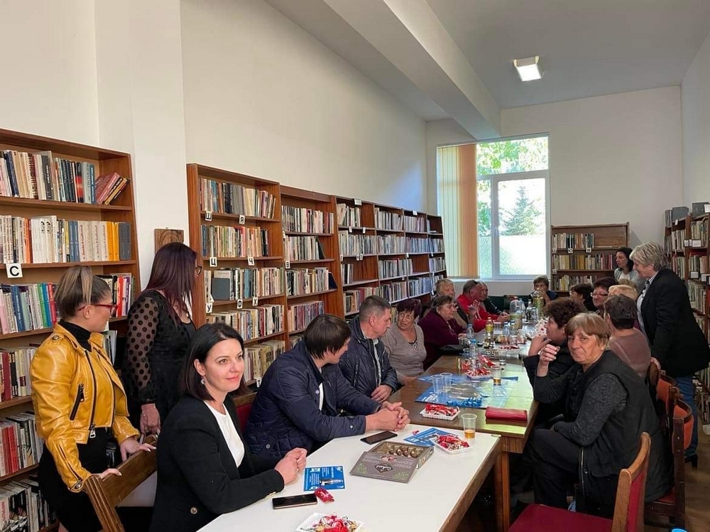 Михаела Крумова: Няма ги евтините дърва, обещани от Нинова, климатици се купуват със записване, цената на тока и газа е скочила 10 пъти