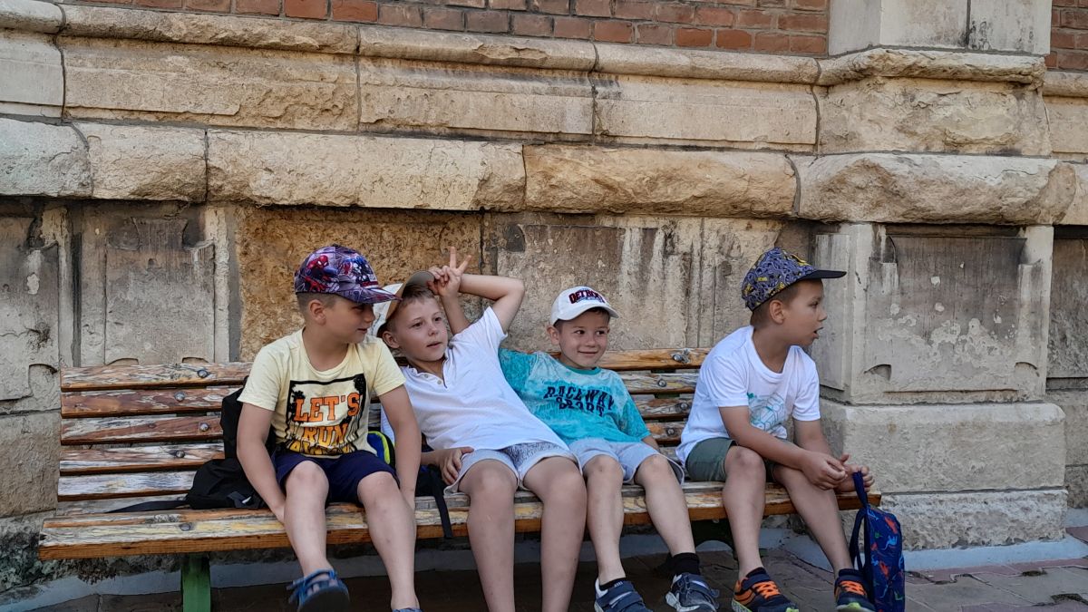 С мирно шествие Русе отбелязва годишнината от началото на войната в Украйна