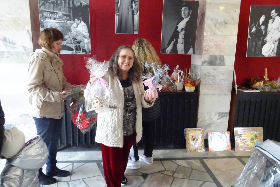 Голяма обществена подкрепа за благородната кауза на Есенен базар в град Левски