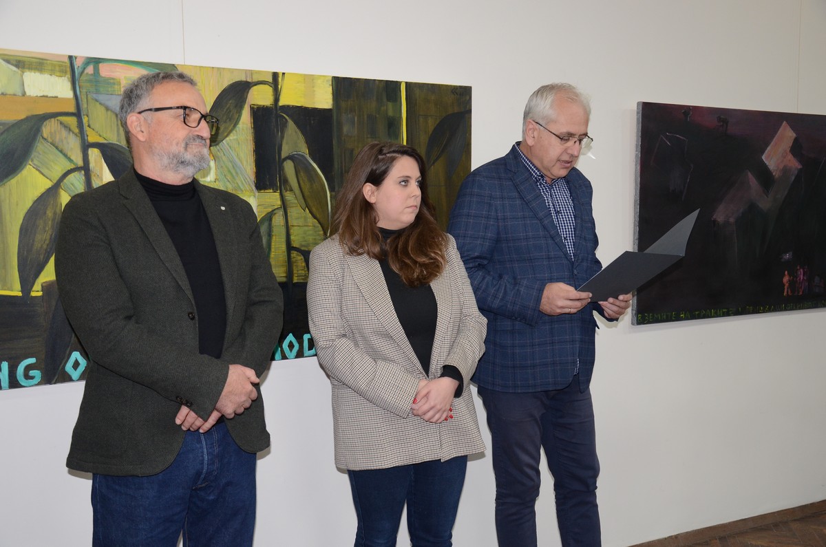 С изложба в ХГ „Никола Петров“ бе поставено началото на проявите за Димитровден