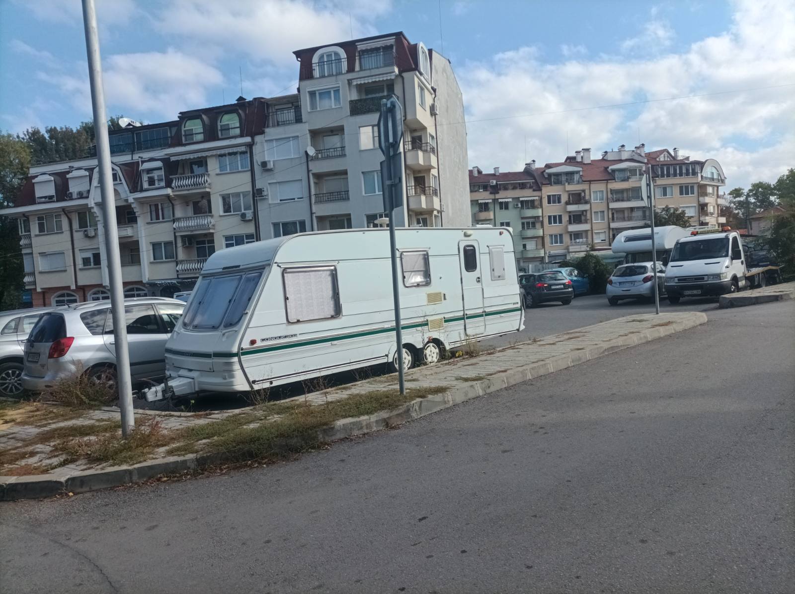Паркингите в централната градска част и при стадион Осогово стават платени