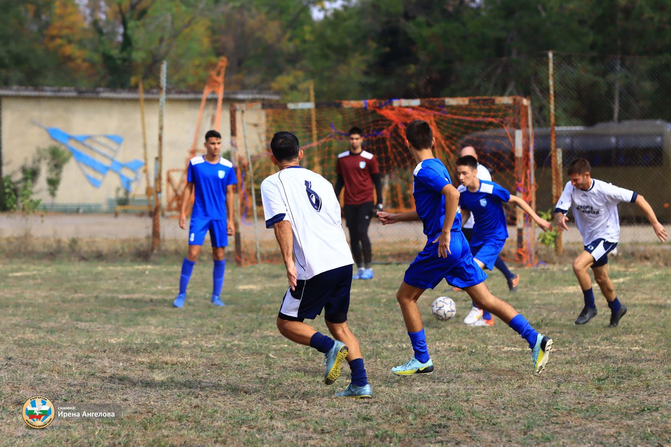 Футболна среща в чест на празника на ВВС