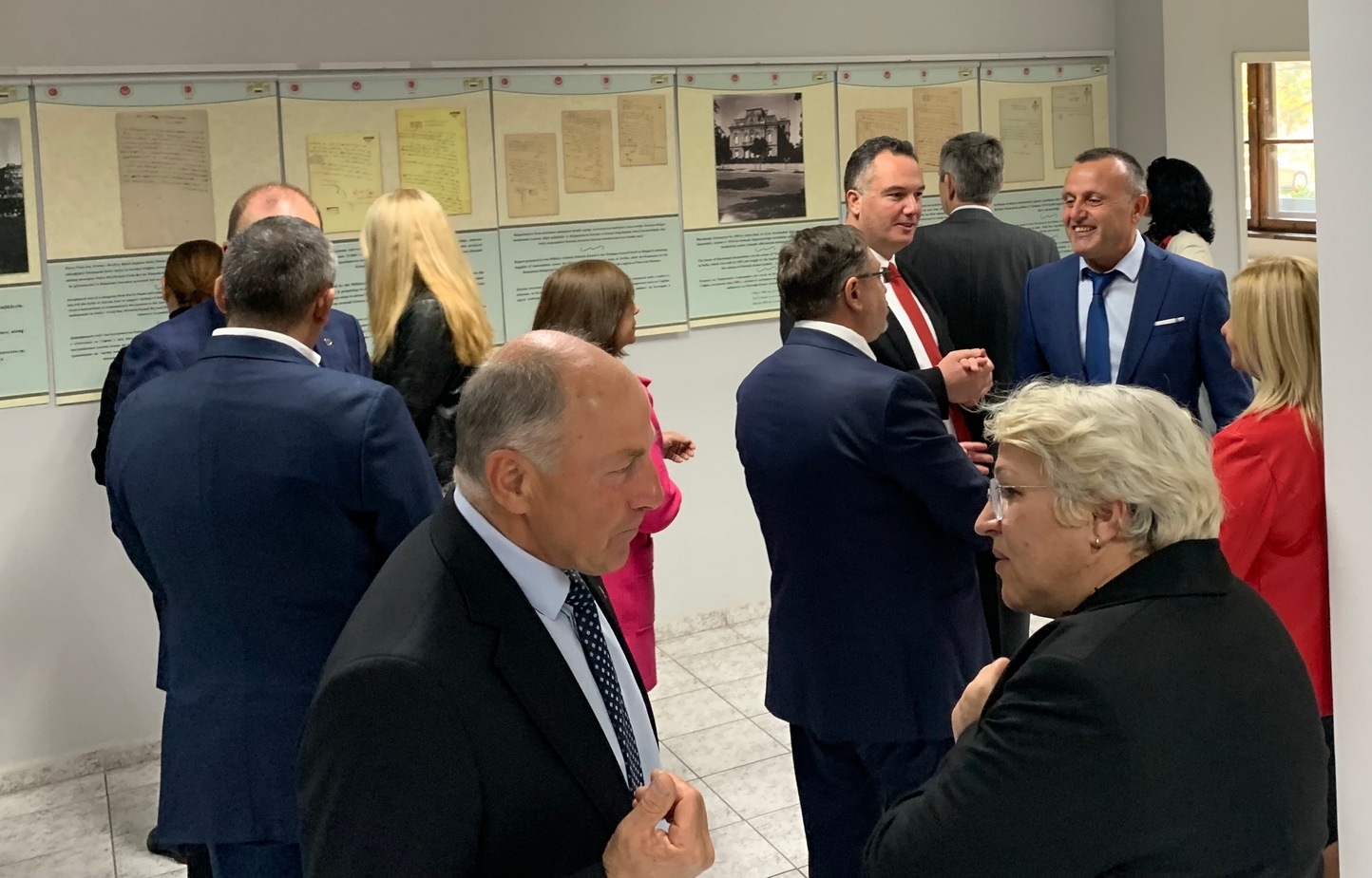 В Плевен откриха изложба, разказваща за времето на Кемал Ататюрк в София