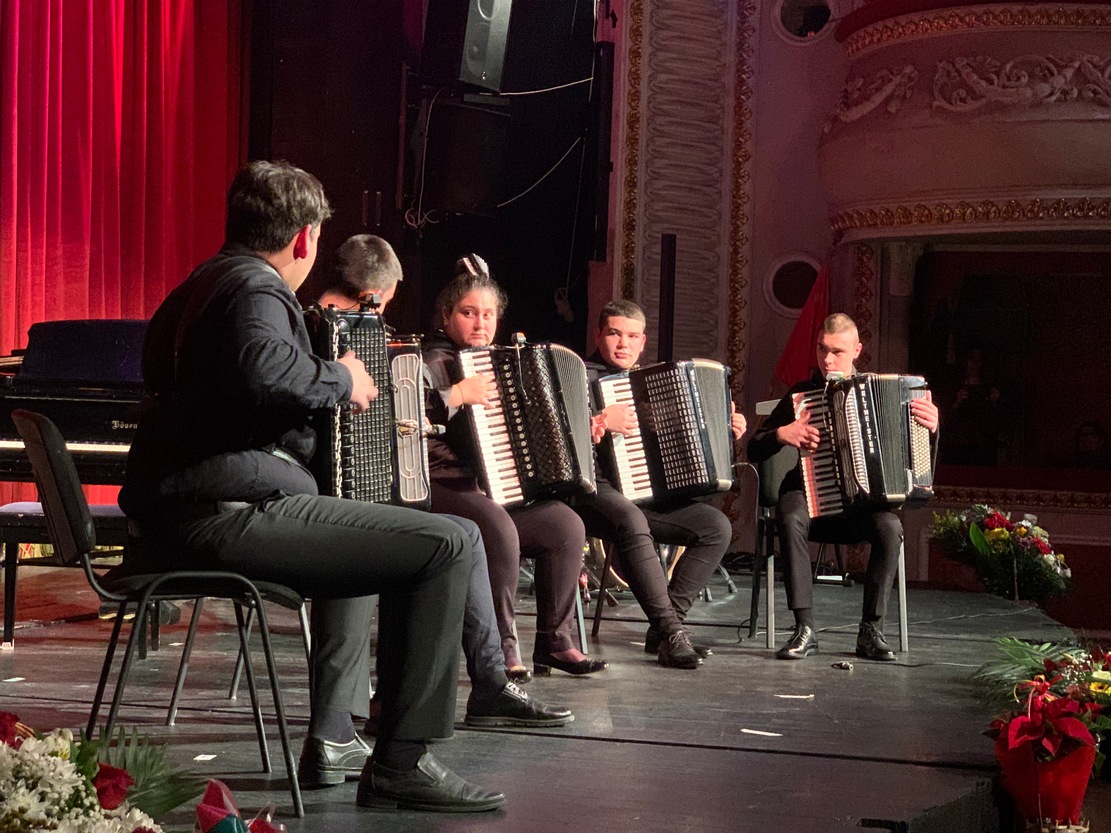 НУИ Панайот Пипков тържествено отбеляза своя патронен празник/СНИМКИ-ВИДЕО/
