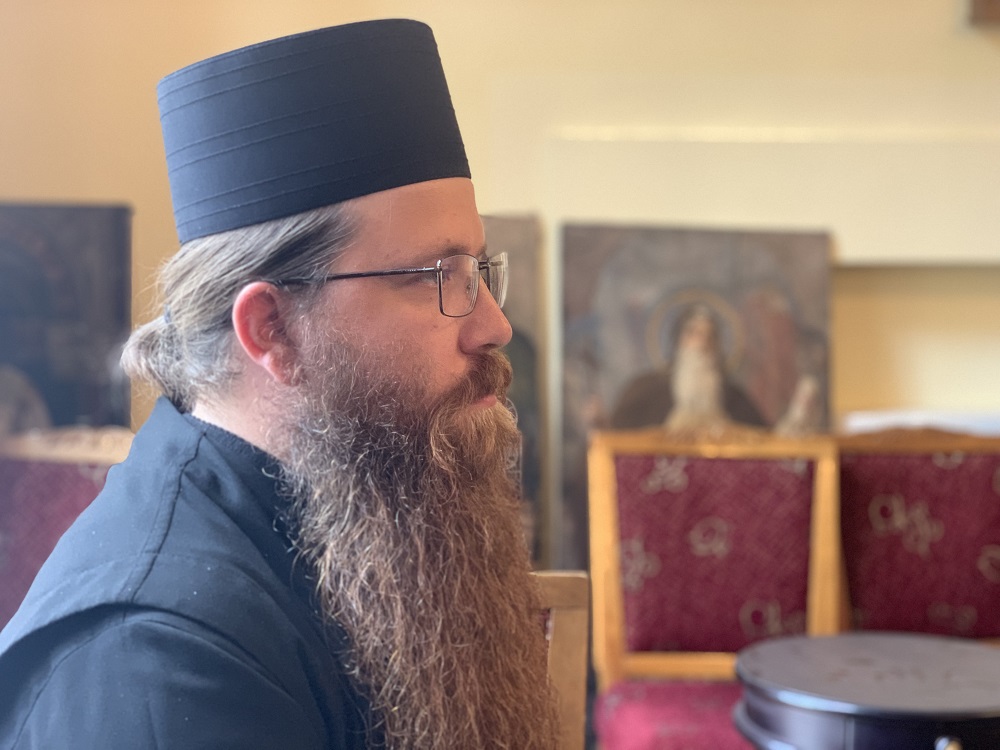 На какво учат в Семинарията: Разговор с учител и ученик