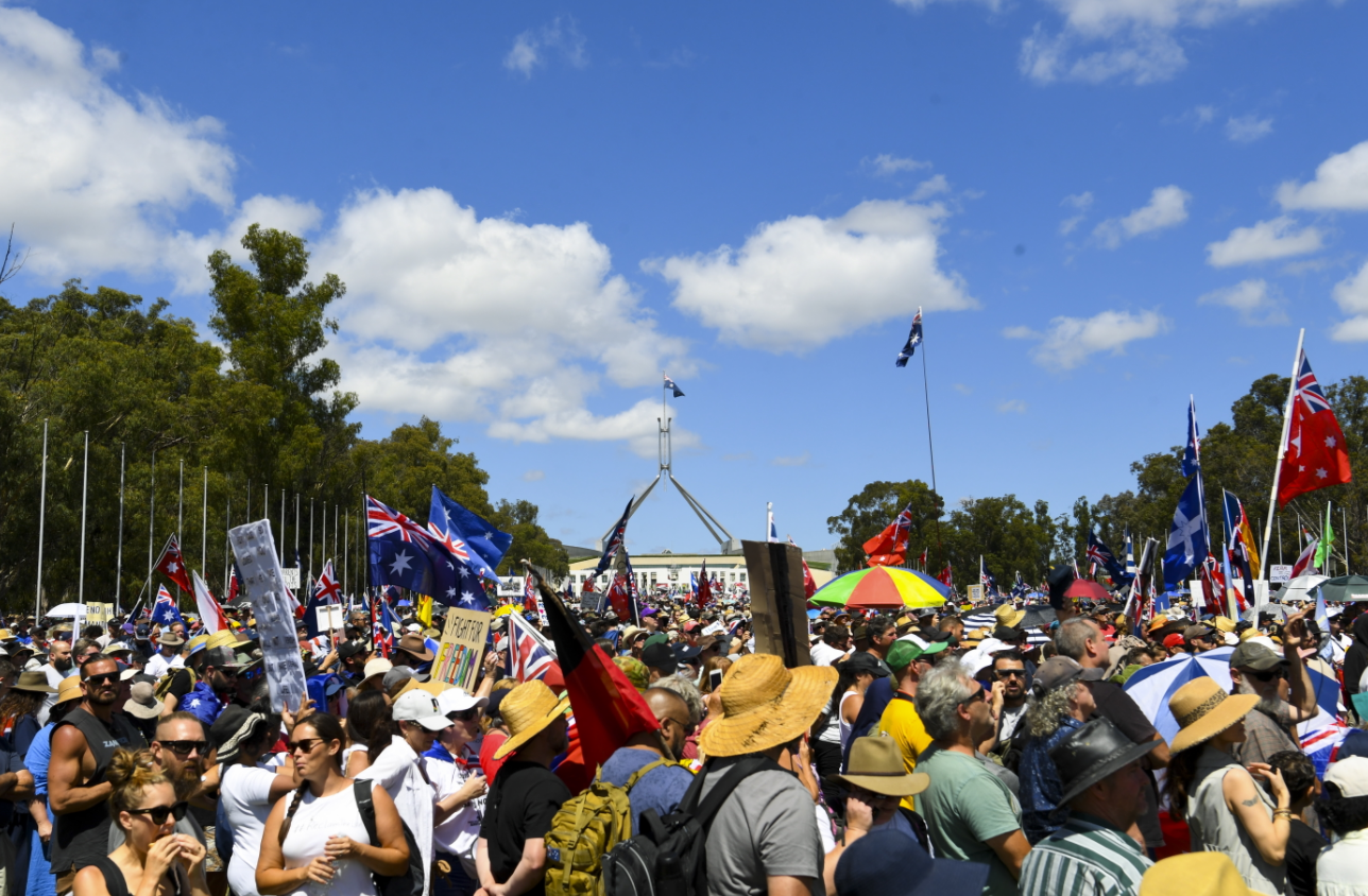 10 000 протестират пред парламента на Австралия