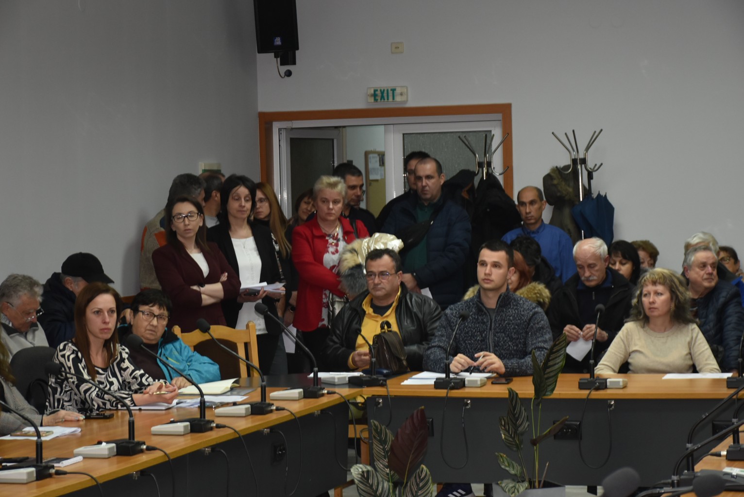 При голям интерес премина информационна среща за санирането в община Ловеч
