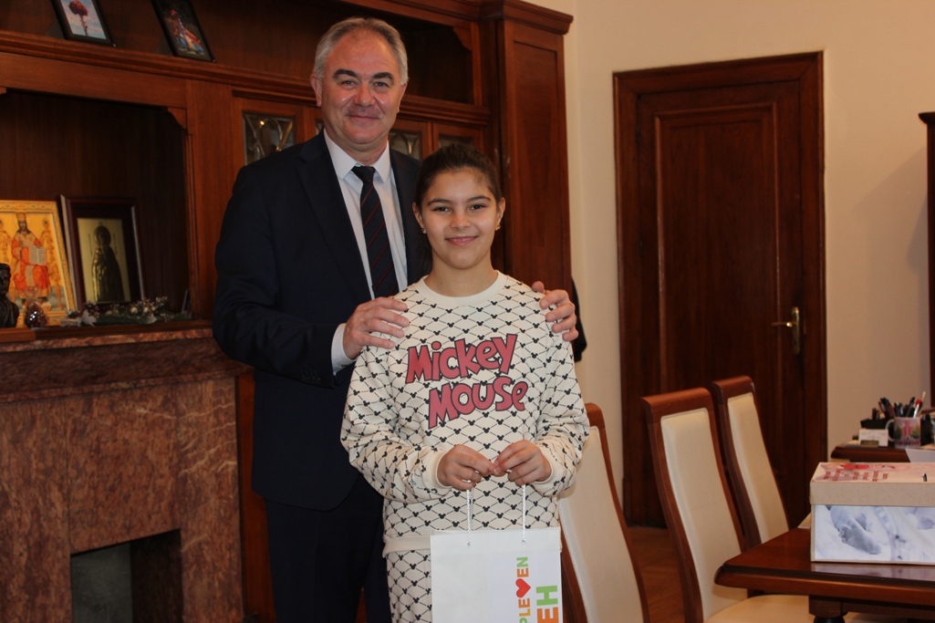 Талантливите и благородни плевенски момичета Никол и Ралица са Посланици на доброто за 2022 г.