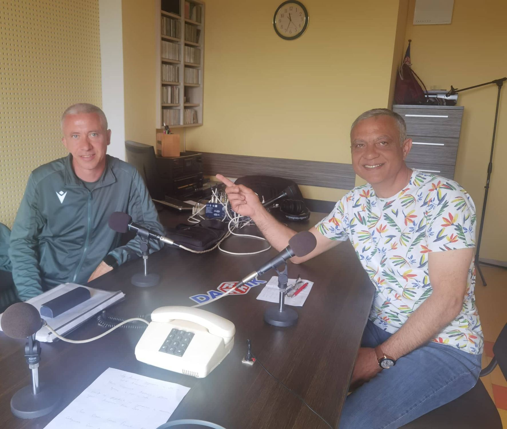 Младежките гарнитури на Локо с две победи