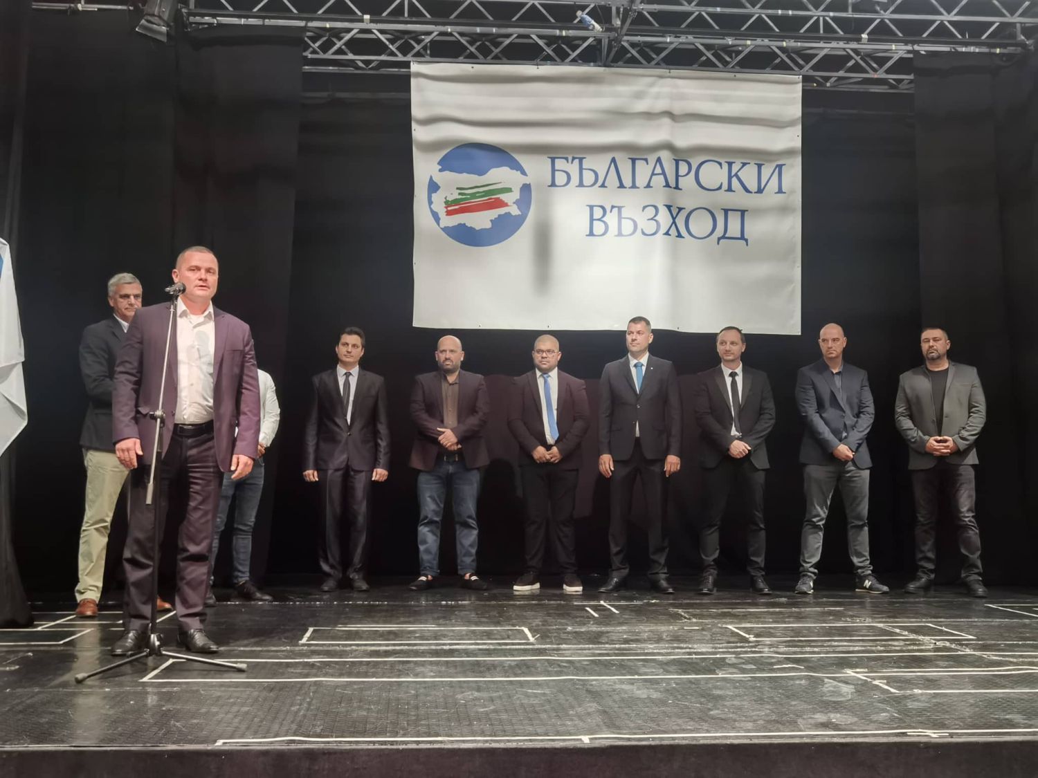 Стефан Янев откри предизборната кампания на Български възход в Русе