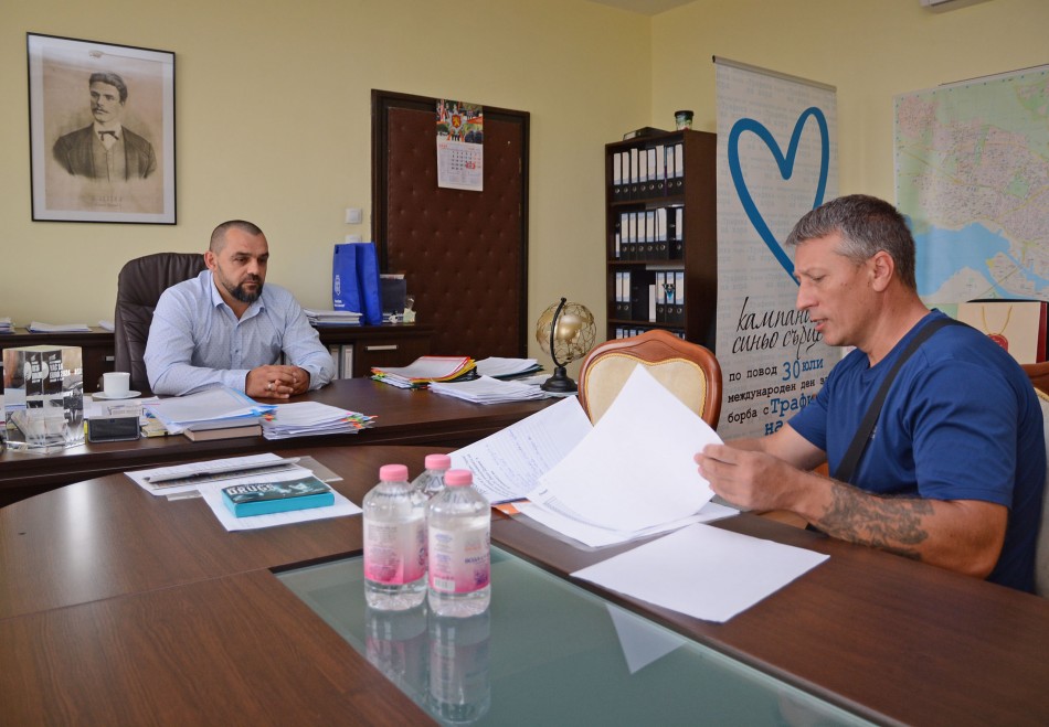 Недоволство срещу разширяването на варненско училище