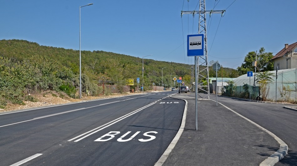 Как изглежда ремонтираният път към „Виница“ (СНИМКИ)