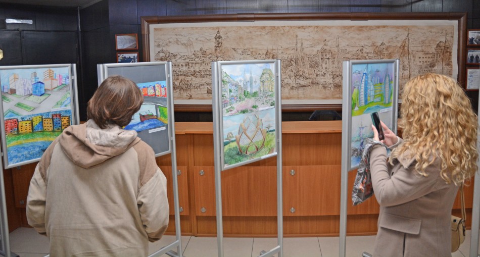 Ученици от Варна рисуваха „Бъдещето на моя град“
