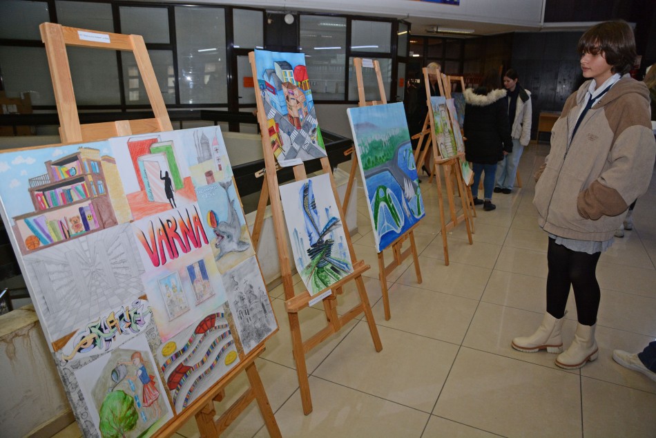 Ученици от Варна рисуваха „Бъдещето на моя град“