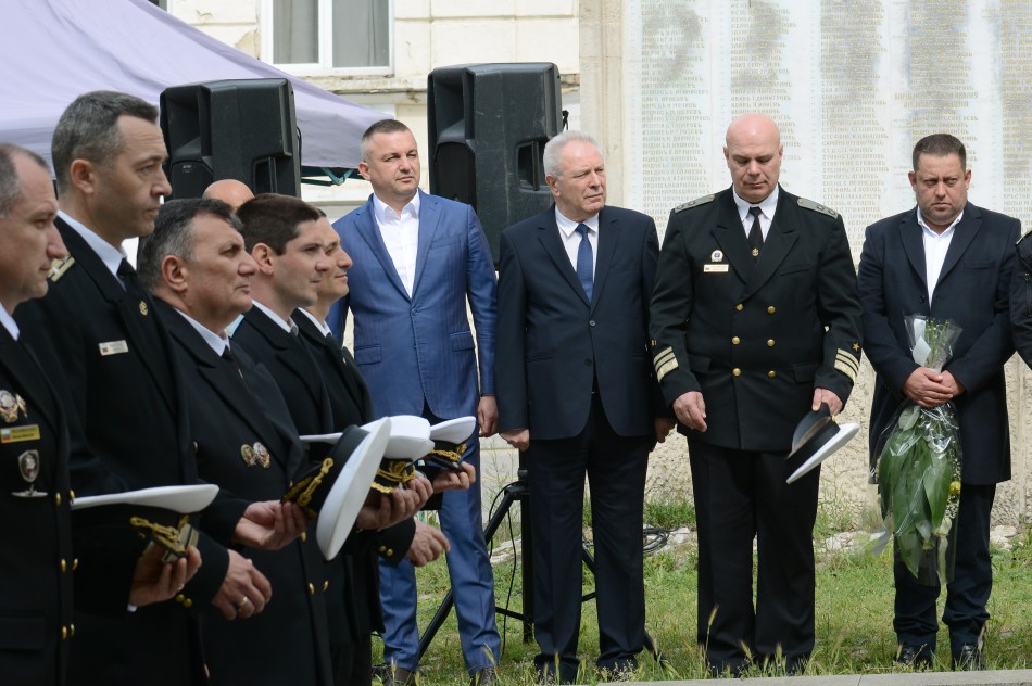 Варна почете Деня на победата и Деня на Европа (СНИМКИ)