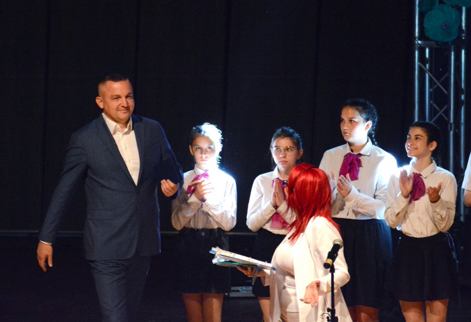 Варненското училище „Георги Раковски“ чества 75 години (СНИМКИ)