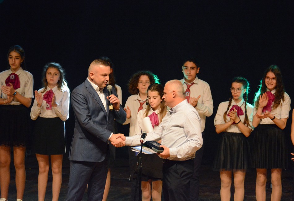 Варненското училище „Георги Раковски“ чества 75 години (СНИМКИ)