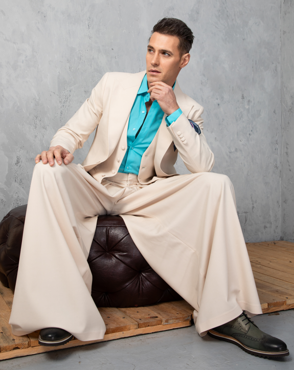  Вижте какви са трендовете в мъжката мода за балове 2025! 