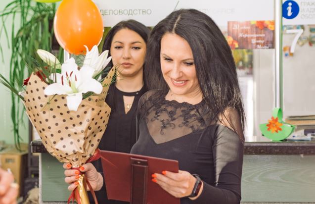 Центърът за административно обслужване при Община Мездра отпразнува 20 години от своето откриване